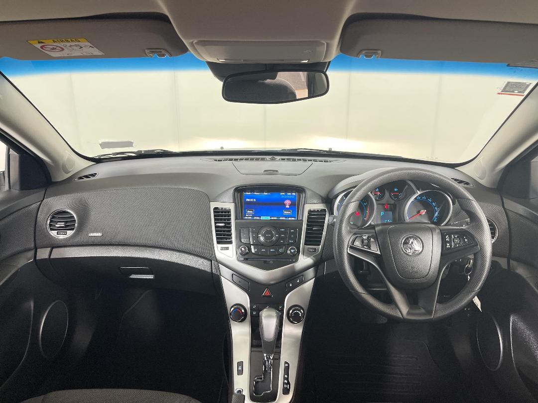 Photo '17' of Holden Cruze Photo '17' of Holden Cruze