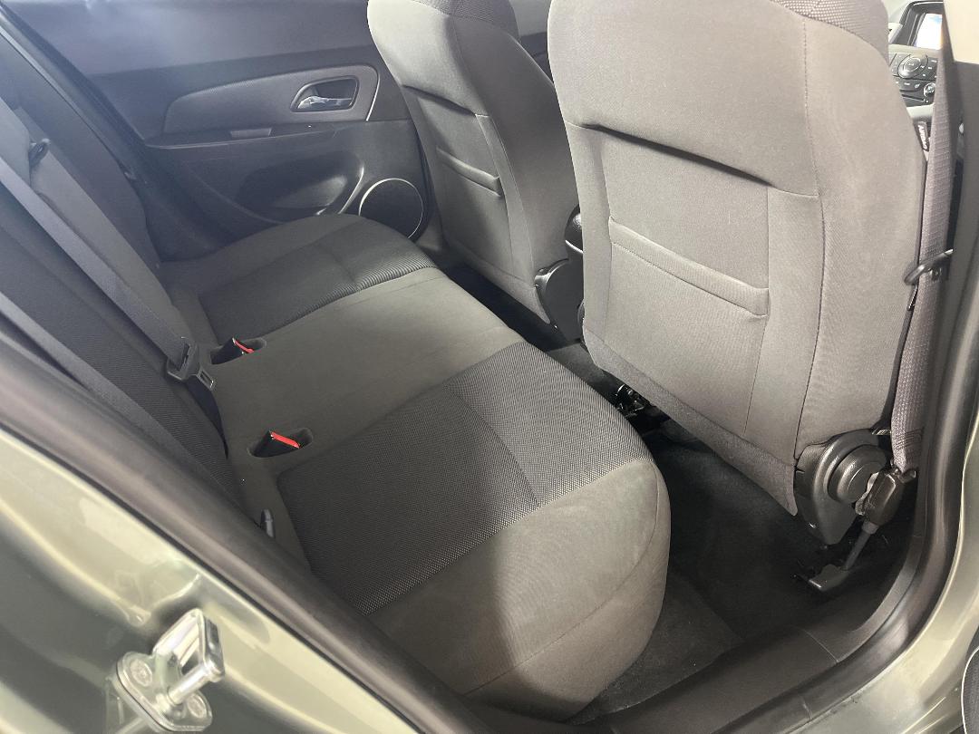 Photo '20' of Holden Cruze Photo '20' of Holden Cruze