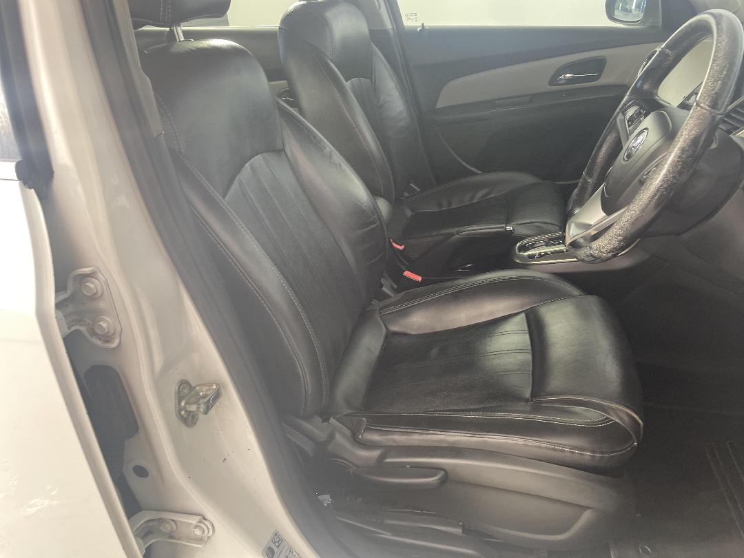 Photo '14' of Holden Cruze Z Series