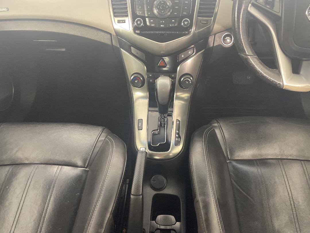 Photo '16' of Holden Cruze Z Series