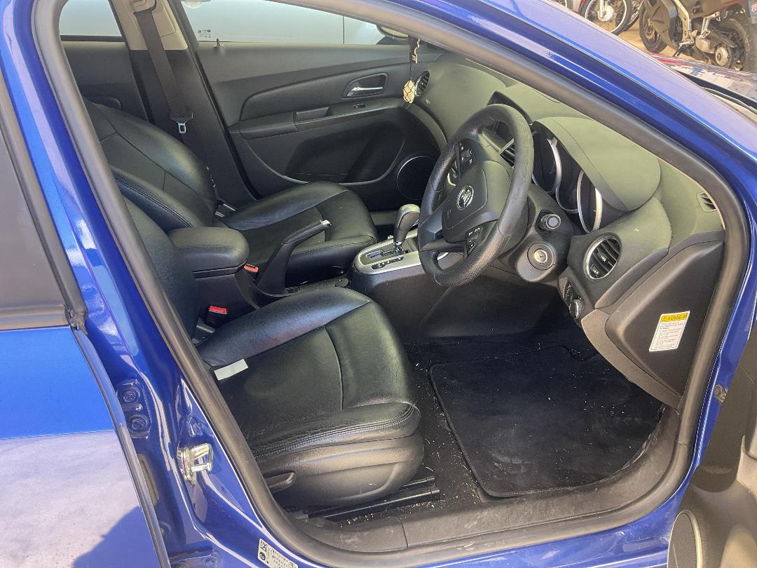 Photo '10' of Holden Cruze Photo '10' of Holden Cruze