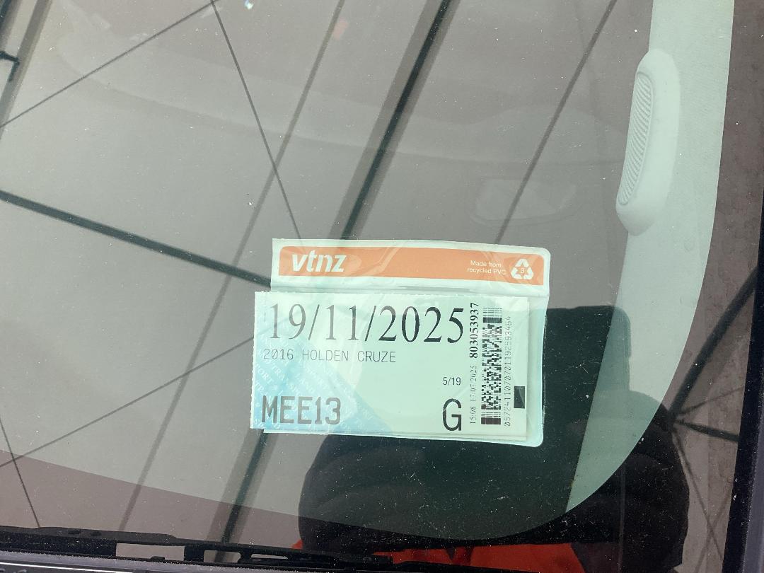 Photo '13' of Holden Cruze Photo '13' of Holden Cruze