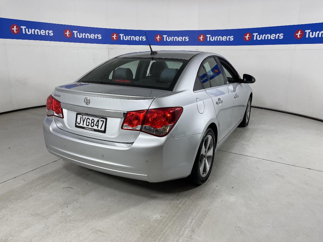 Photo '7' of Holden Cruze