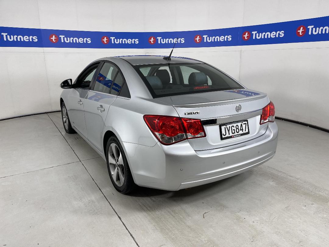 Photo '5' of Holden Cruze