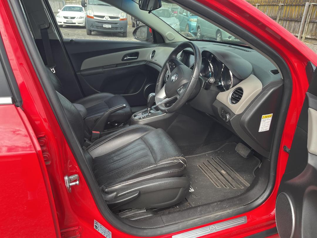 Photo '14' of Holden Cruze Z Series