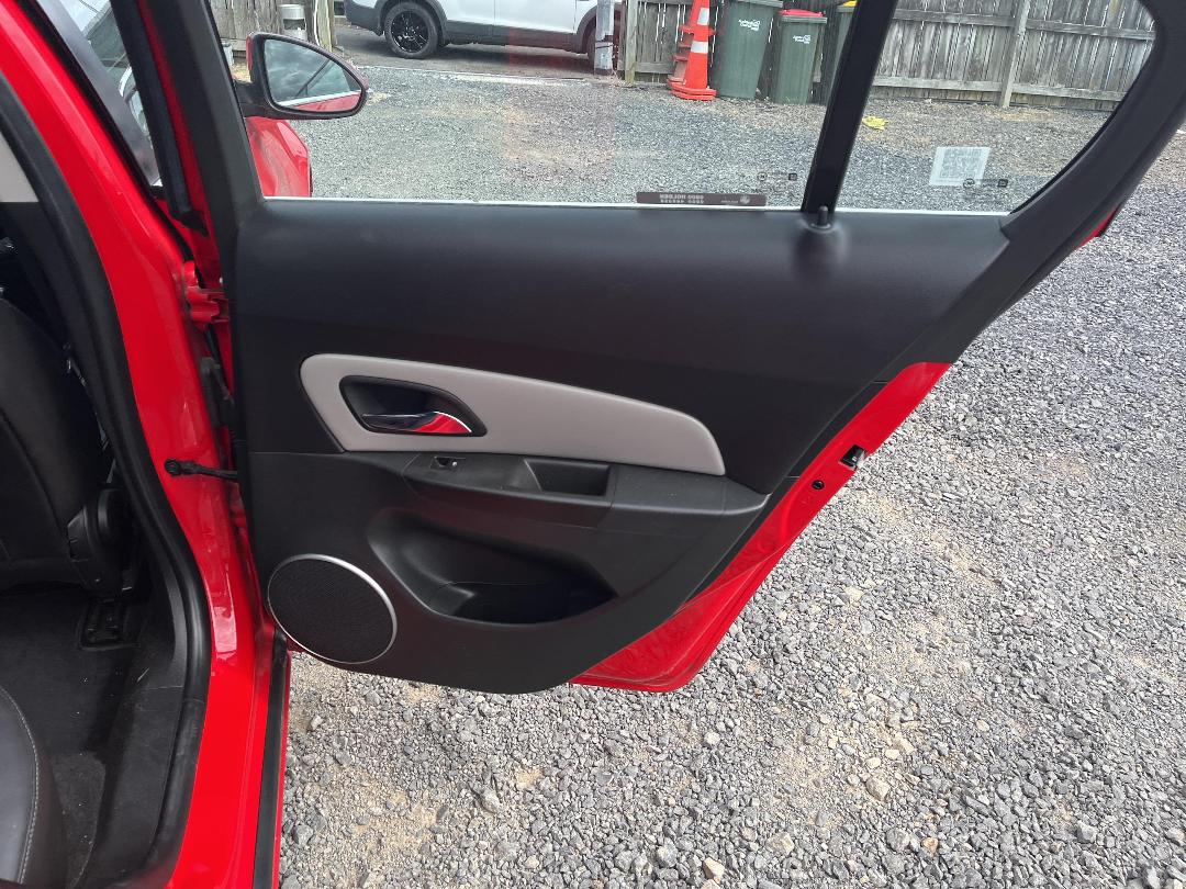 Photo '17' of Holden Cruze Z Series