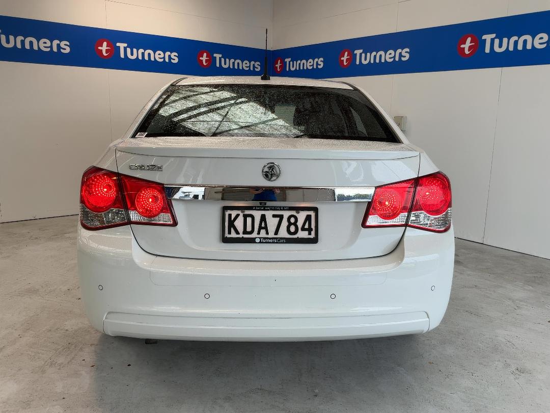 Photo '6' of Holden Cruze