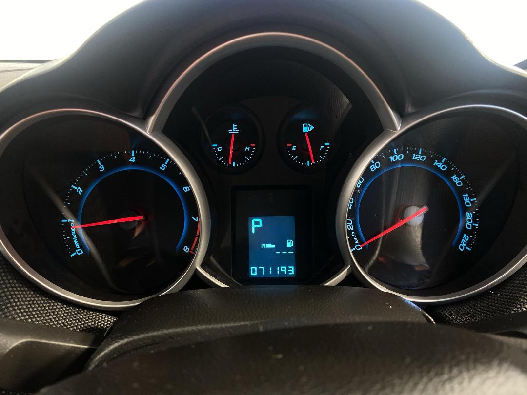 Photo '21' of Holden Cruze Photo '21' of Holden Cruze