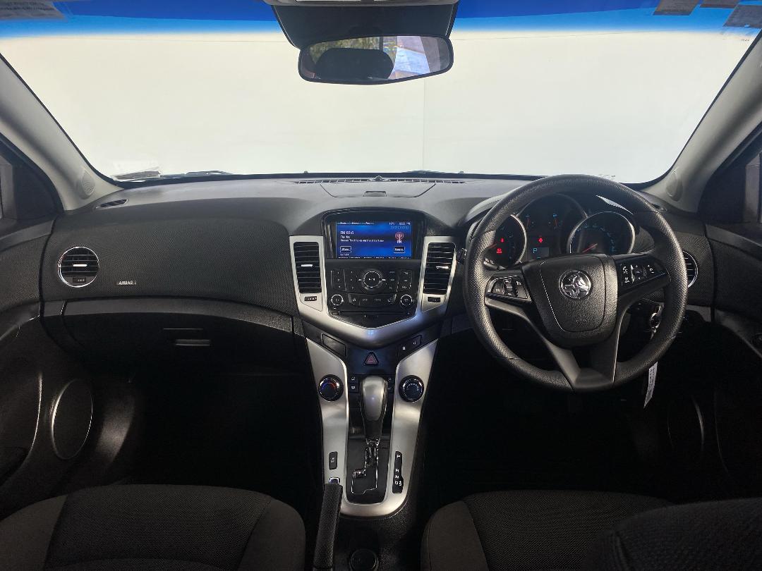 Photo '17' of Holden Cruze Photo '17' of Holden Cruze