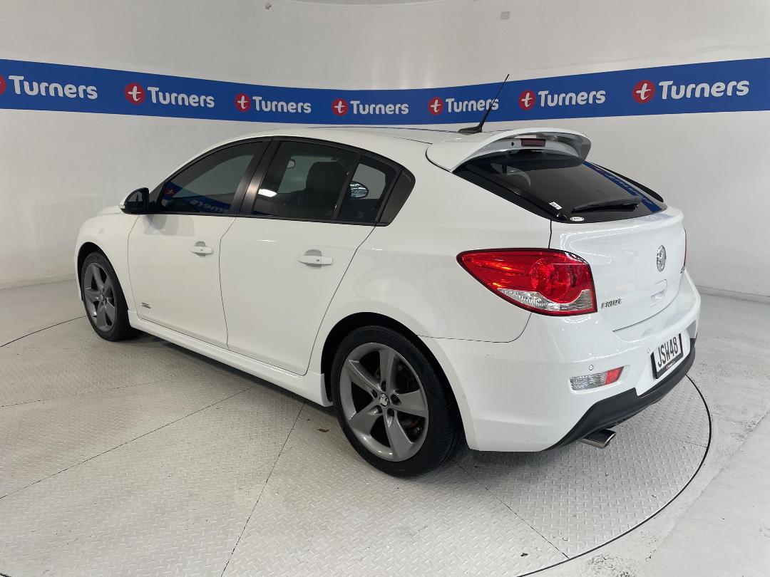 Photo '5' of Holden Cruze Photo '5' of Holden Cruze