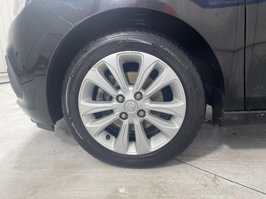 Photo '10' of Holden Spark Photo '10' of Holden Spark