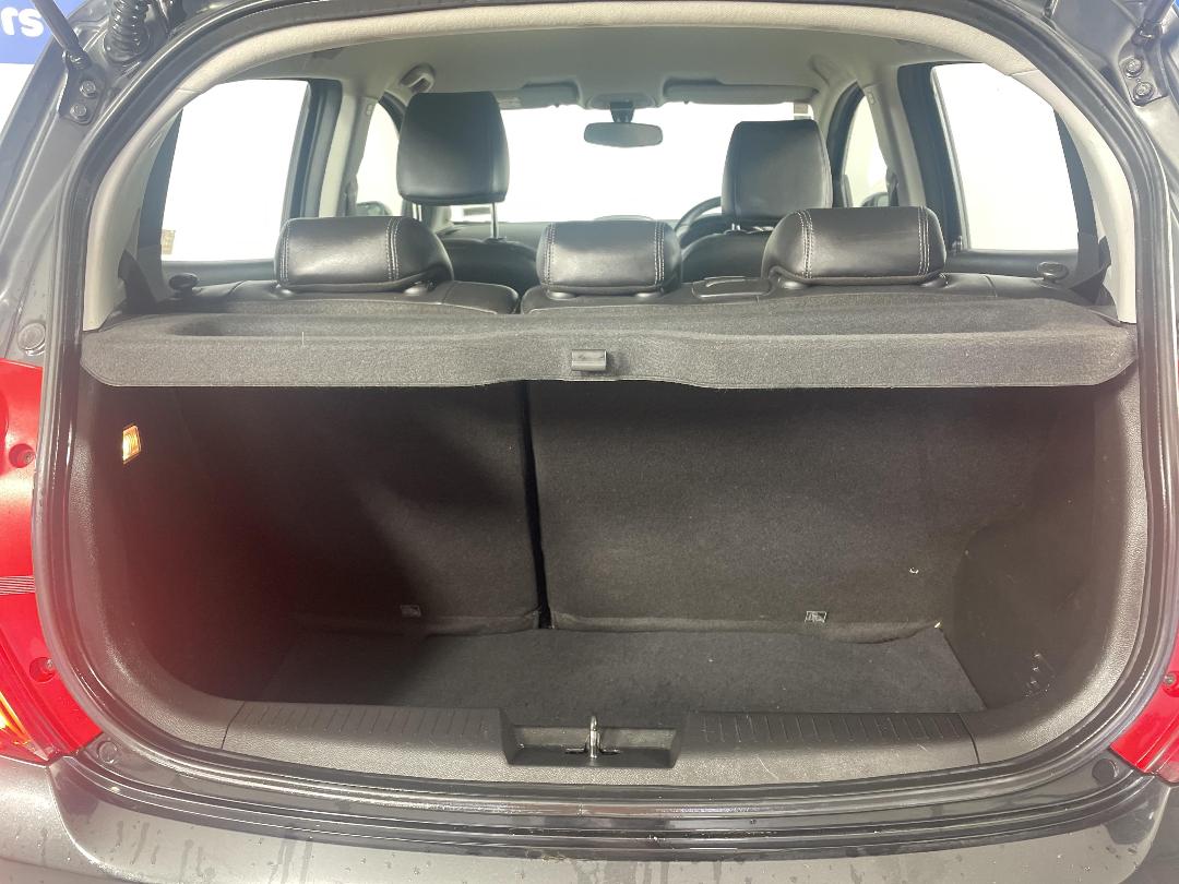 Photo '14' of Holden Spark Photo '14' of Holden Spark