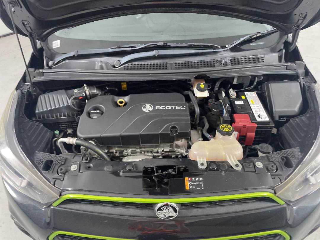 Photo '13' of Holden Spark