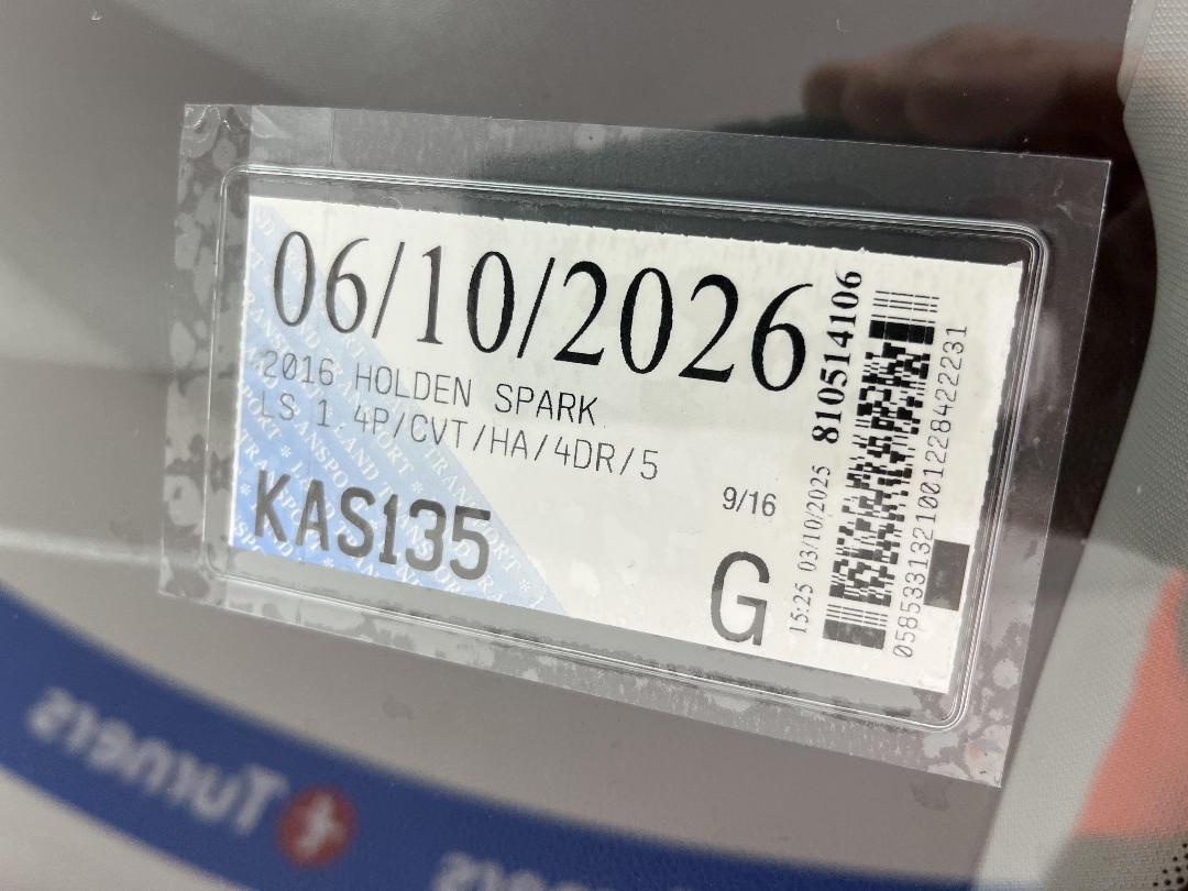 Photo '24' of Holden Spark