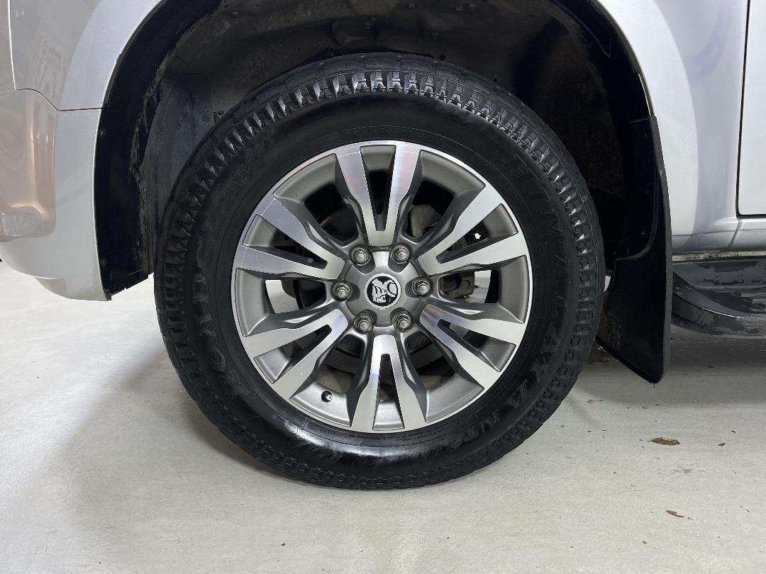 Photo '10' of Holden Trailblazer