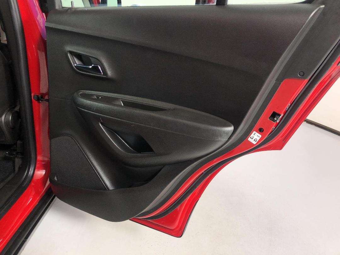 Photo '19' of Holden Trax Photo '19' of Holden Trax