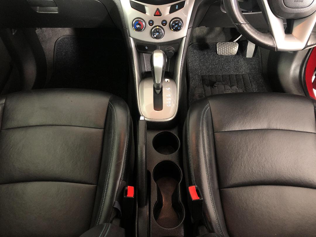 Photo '18' of Holden Trax Photo '18' of Holden Trax