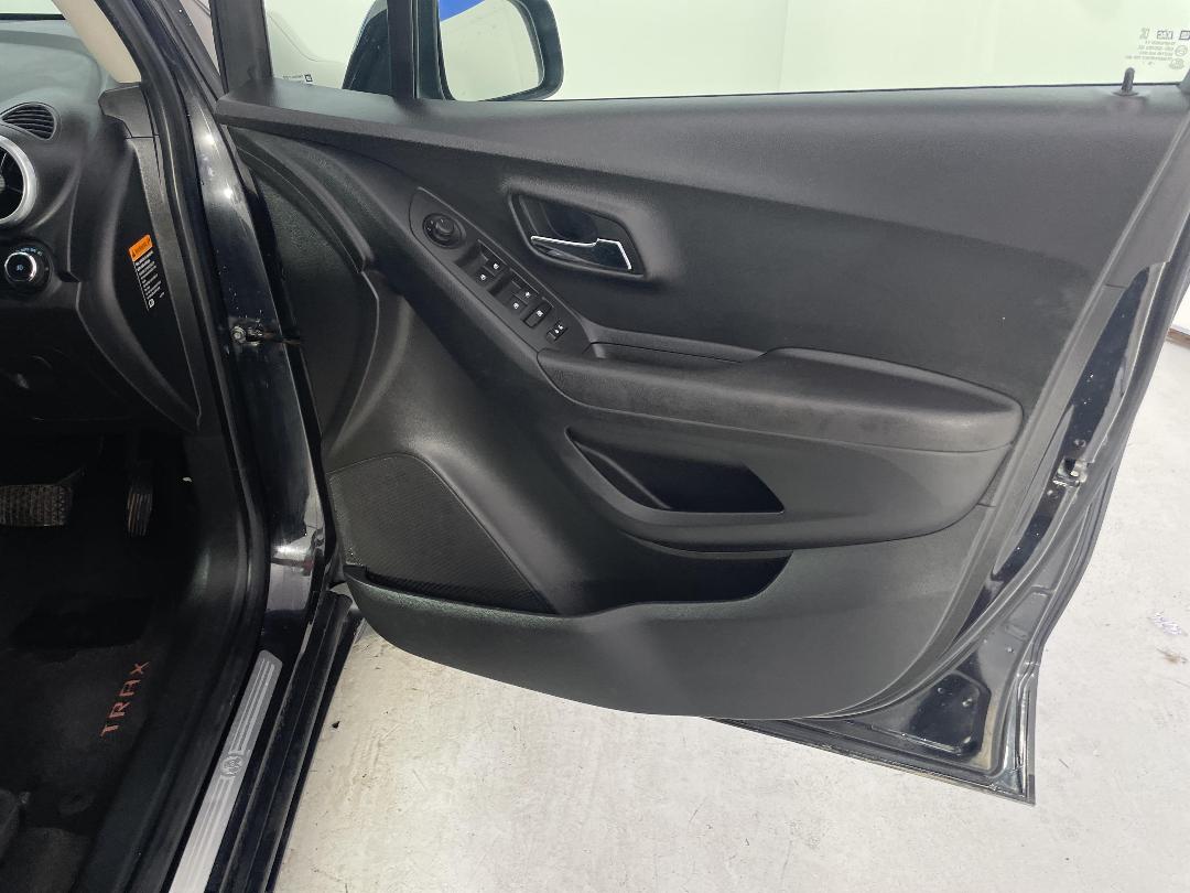 Photo '15' of Holden Trax