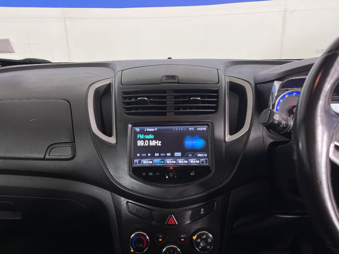 Photo '18' of Holden Trax