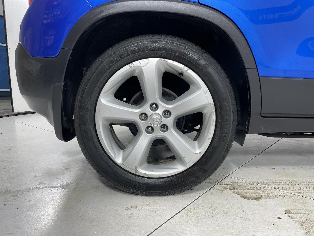 Photo '12' of Holden Trax