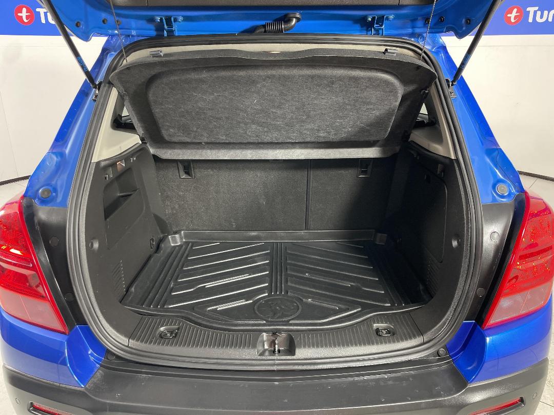 Photo '14' of Holden Trax