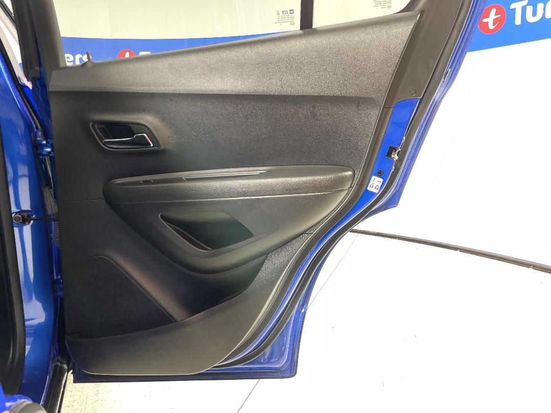 Photo '19' of Holden Trax