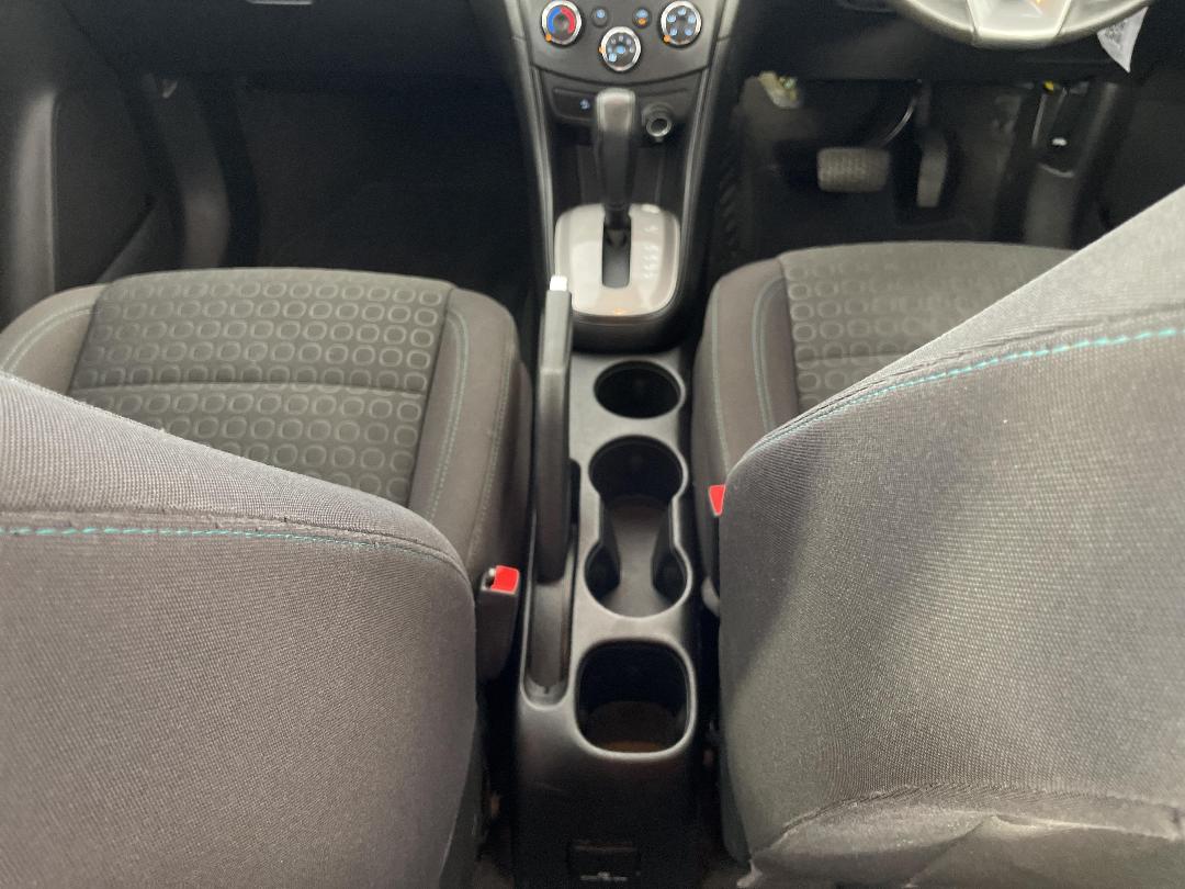 Photo '18' of Holden Trax Photo '18' of Holden Trax