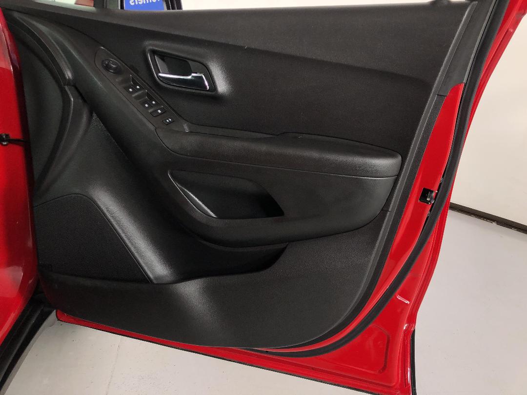 Photo '15' of Holden Trax