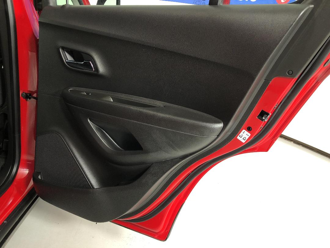 Photo '19' of Holden Trax