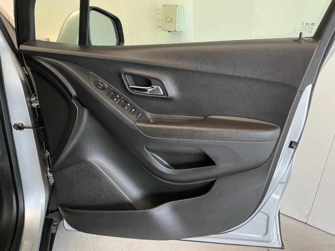 Photo '15' of Holden Trax