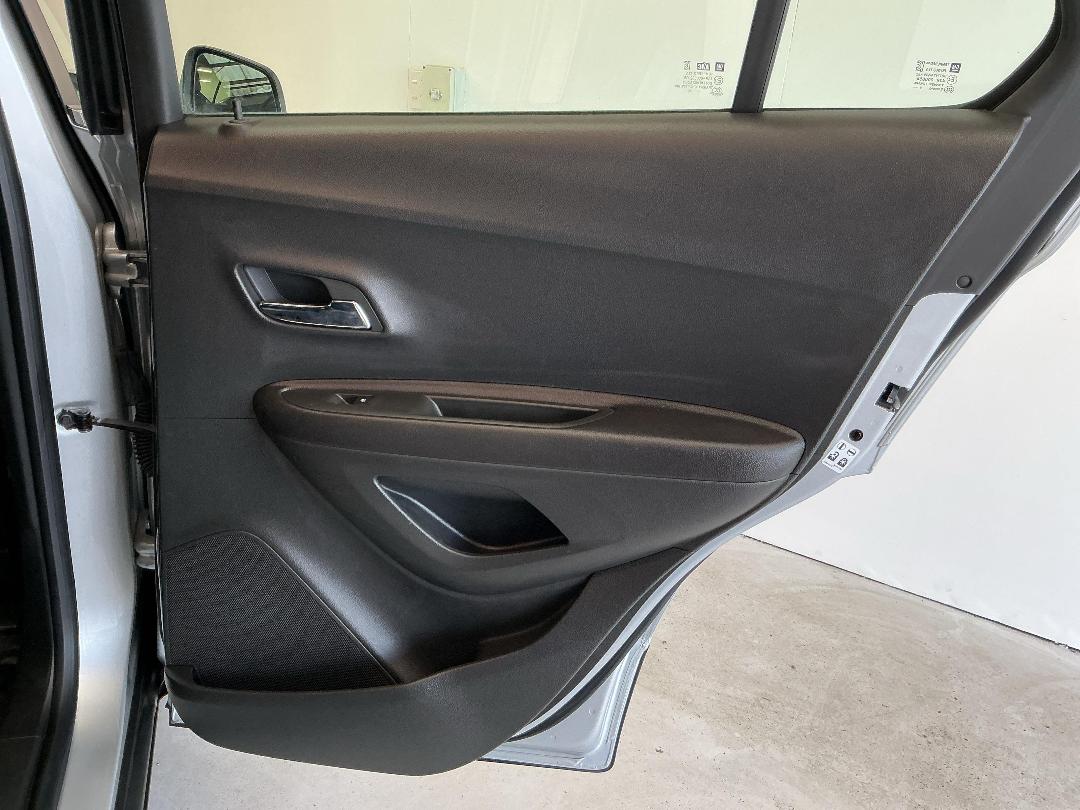 Photo '19' of Holden Trax