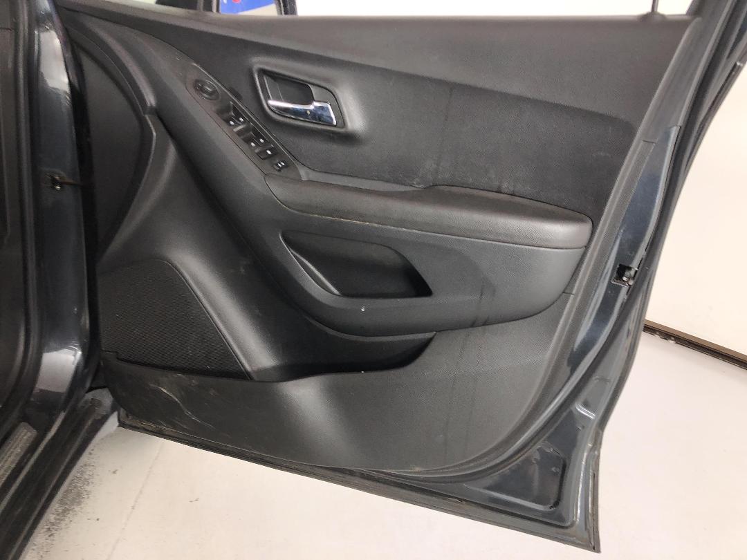 Photo '13' of Holden Trax LTZ