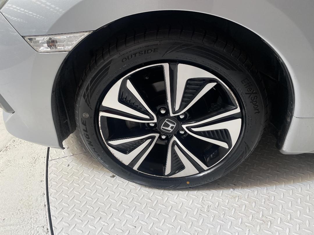 Photo '10' of Honda Civic Photo '10' of Honda Civic