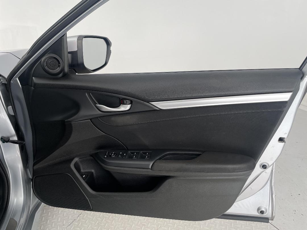 Photo '15' of Honda Civic Photo '15' of Honda Civic