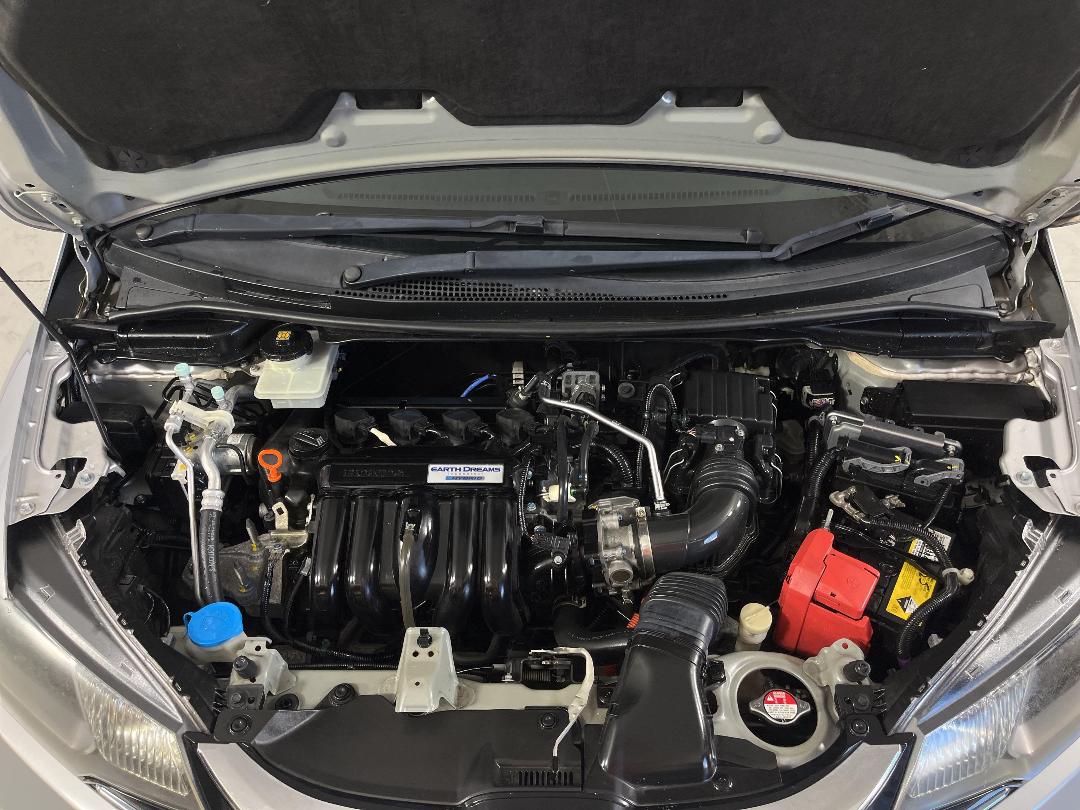 Photo '13' of Honda FIT