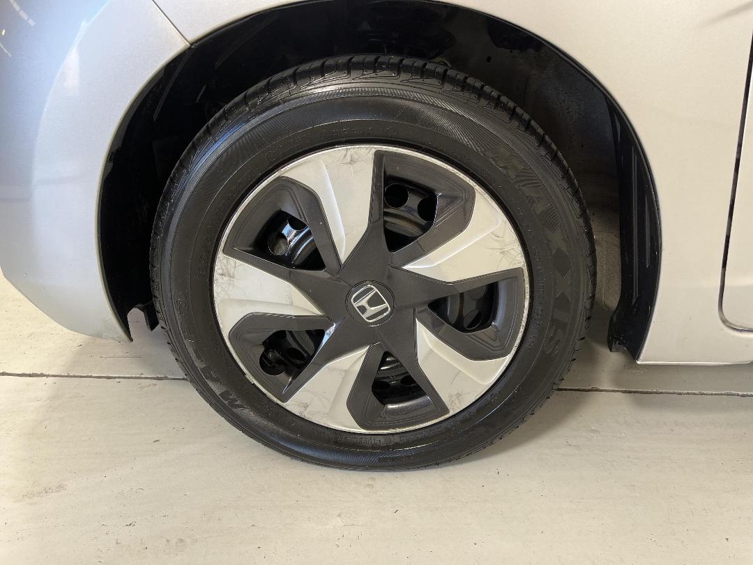 Photo '10' of Honda FIT