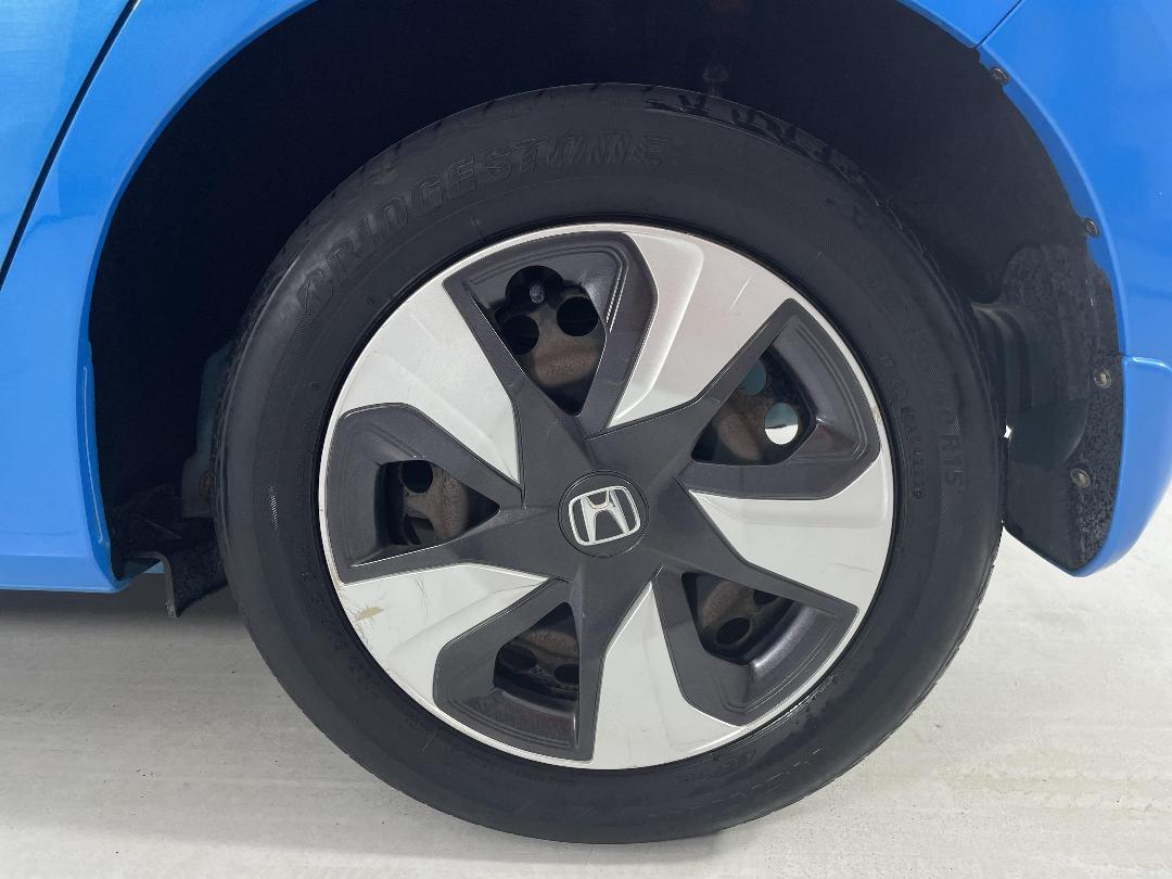 Photo '11' of Honda FIT Photo '11' of Honda FIT