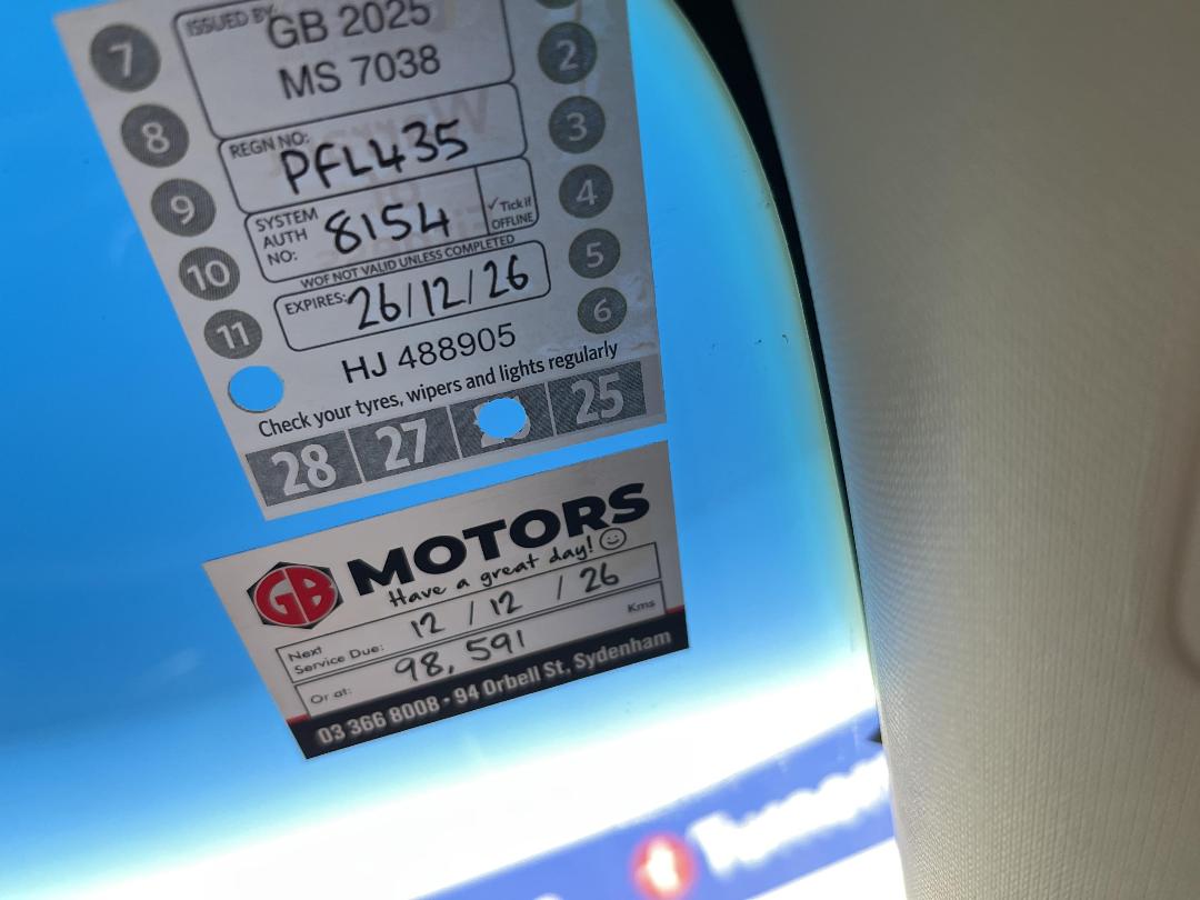 Photo '23' of Honda FIT Photo '23' of Honda FIT