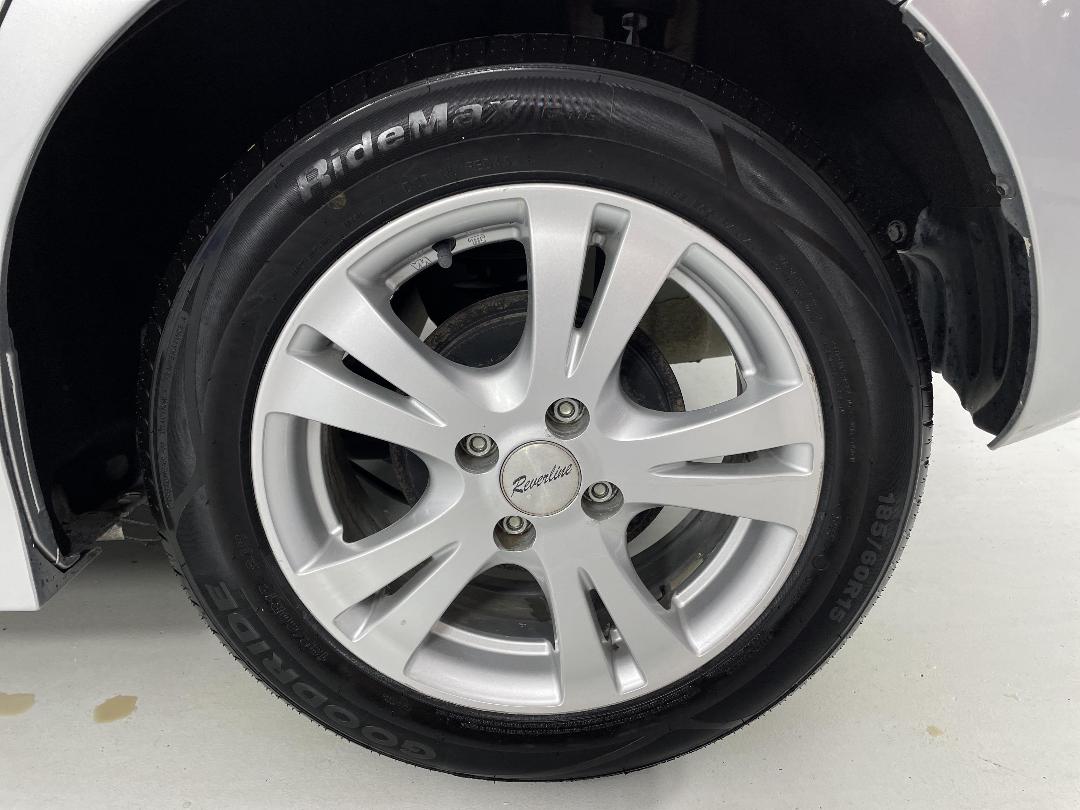 Photo '11' of Honda FIT