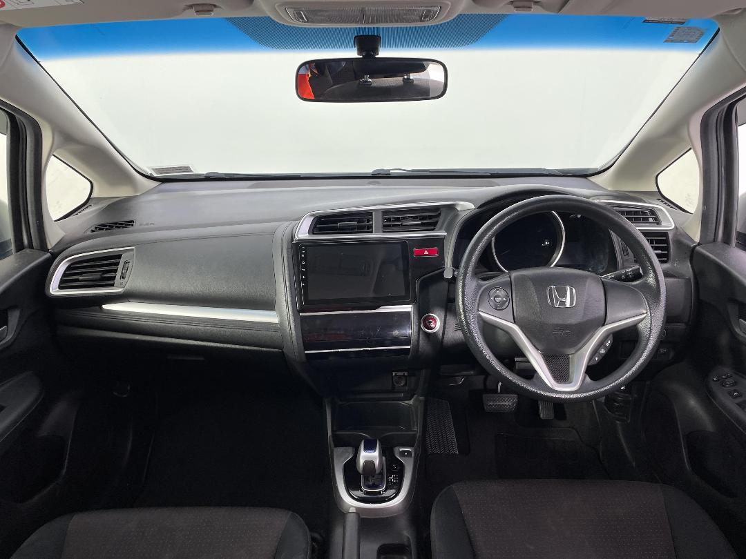 Photo '17' of Honda FIT