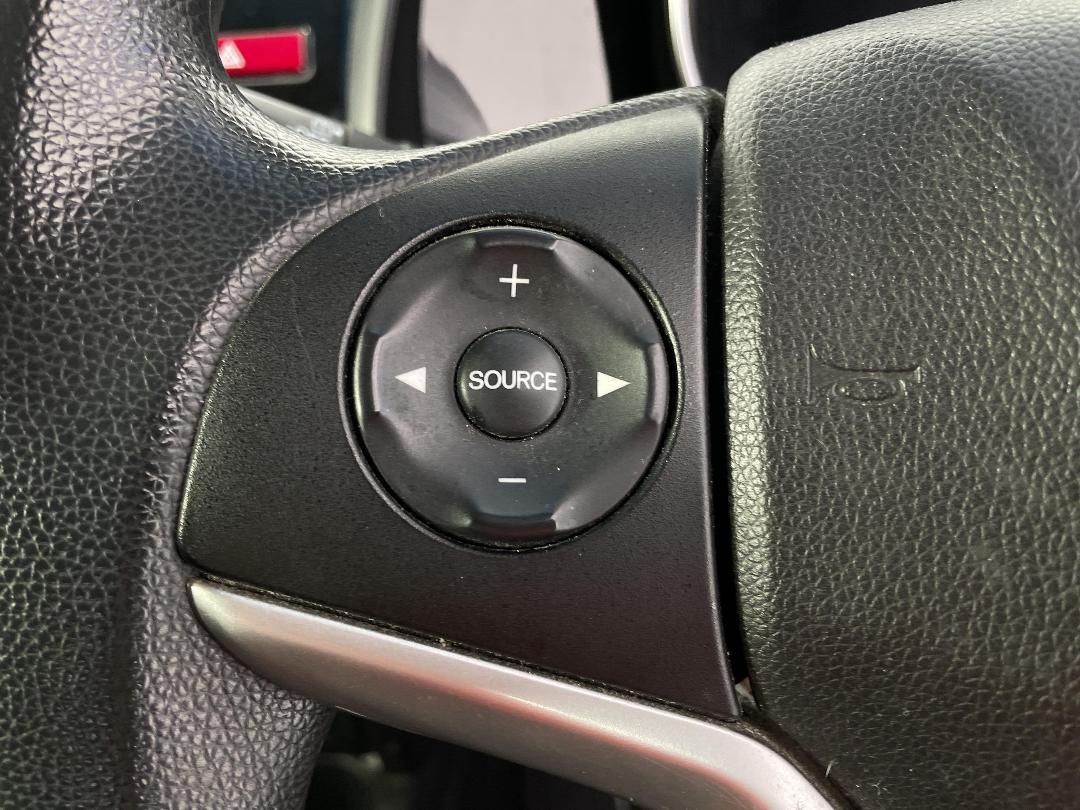 Photo '24' of Honda FIT