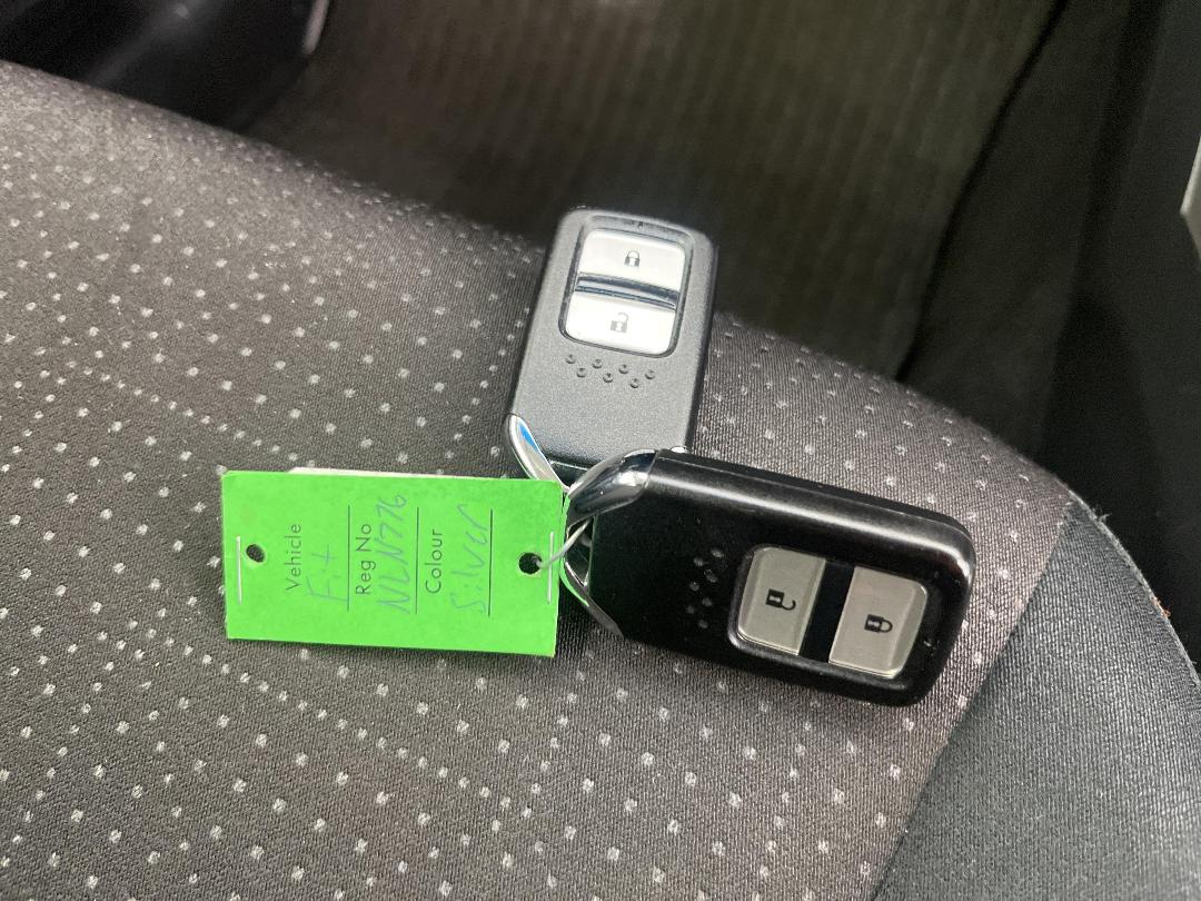 Photo '22' of Honda FIT