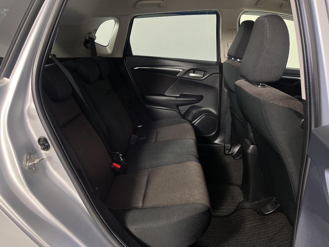 Photo '20' of Honda FIT