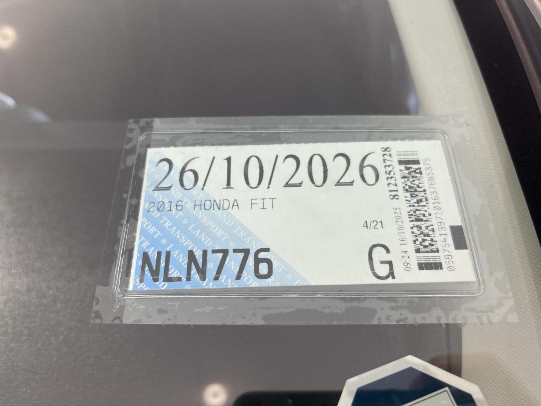 Photo '24' of Honda FIT