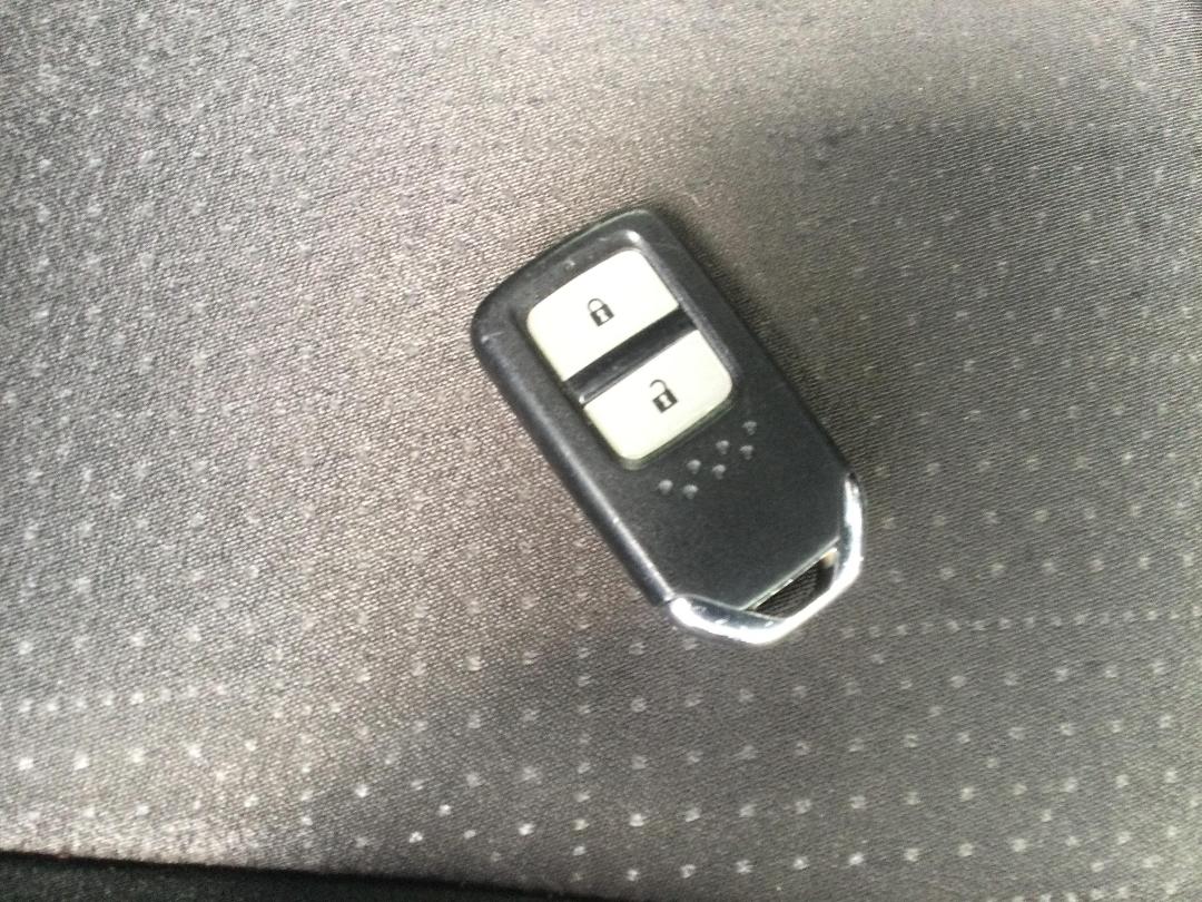 Photo '20' of Honda FIT Hybrid Photo '20' of Honda FIT Hybrid