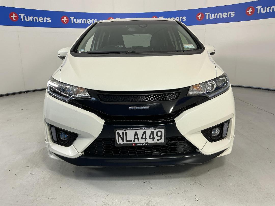 Photo '2' of Honda FIT