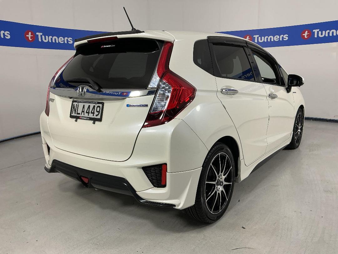 Photo '7' of Honda FIT