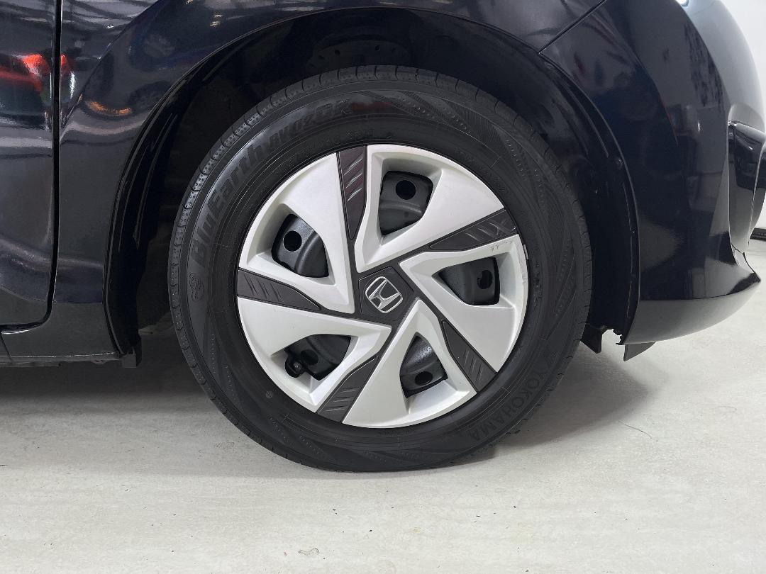 Photo '9' of Honda Freed Photo '9' of Honda Freed