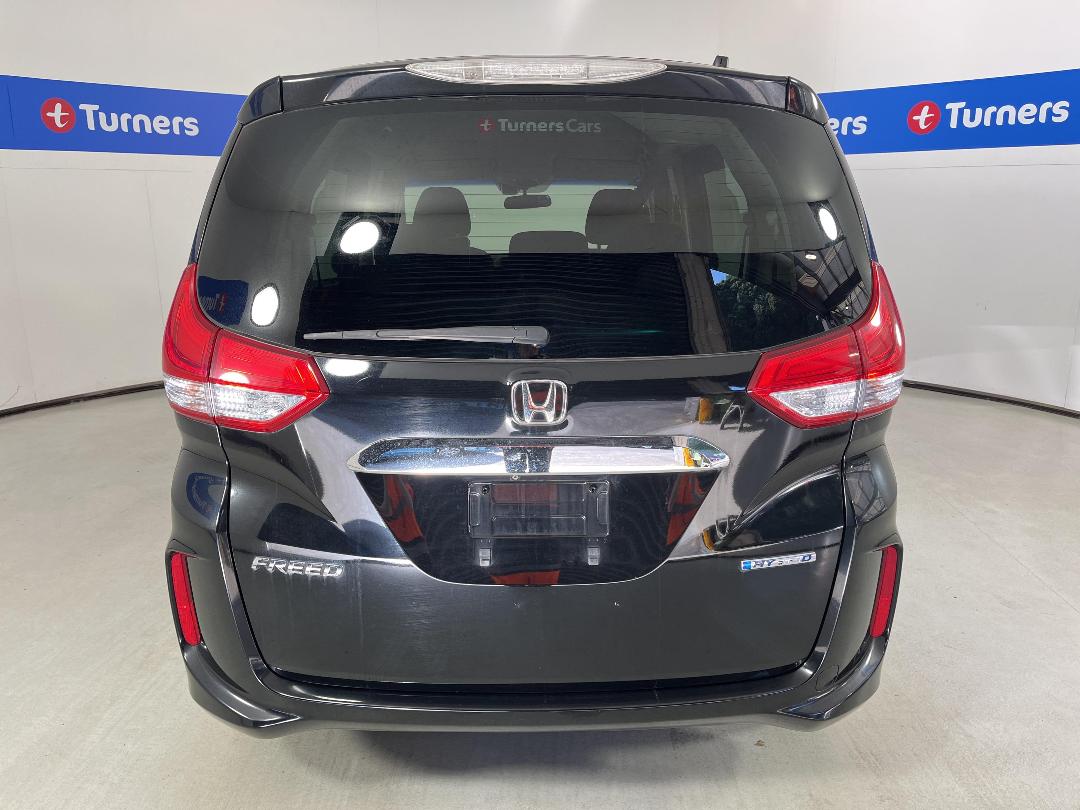 Photo '6' of Honda Freed Photo '6' of Honda Freed