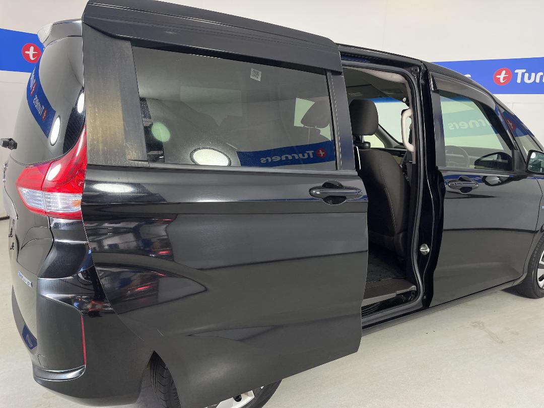 Photo '19' of Honda Freed Photo '19' of Honda Freed